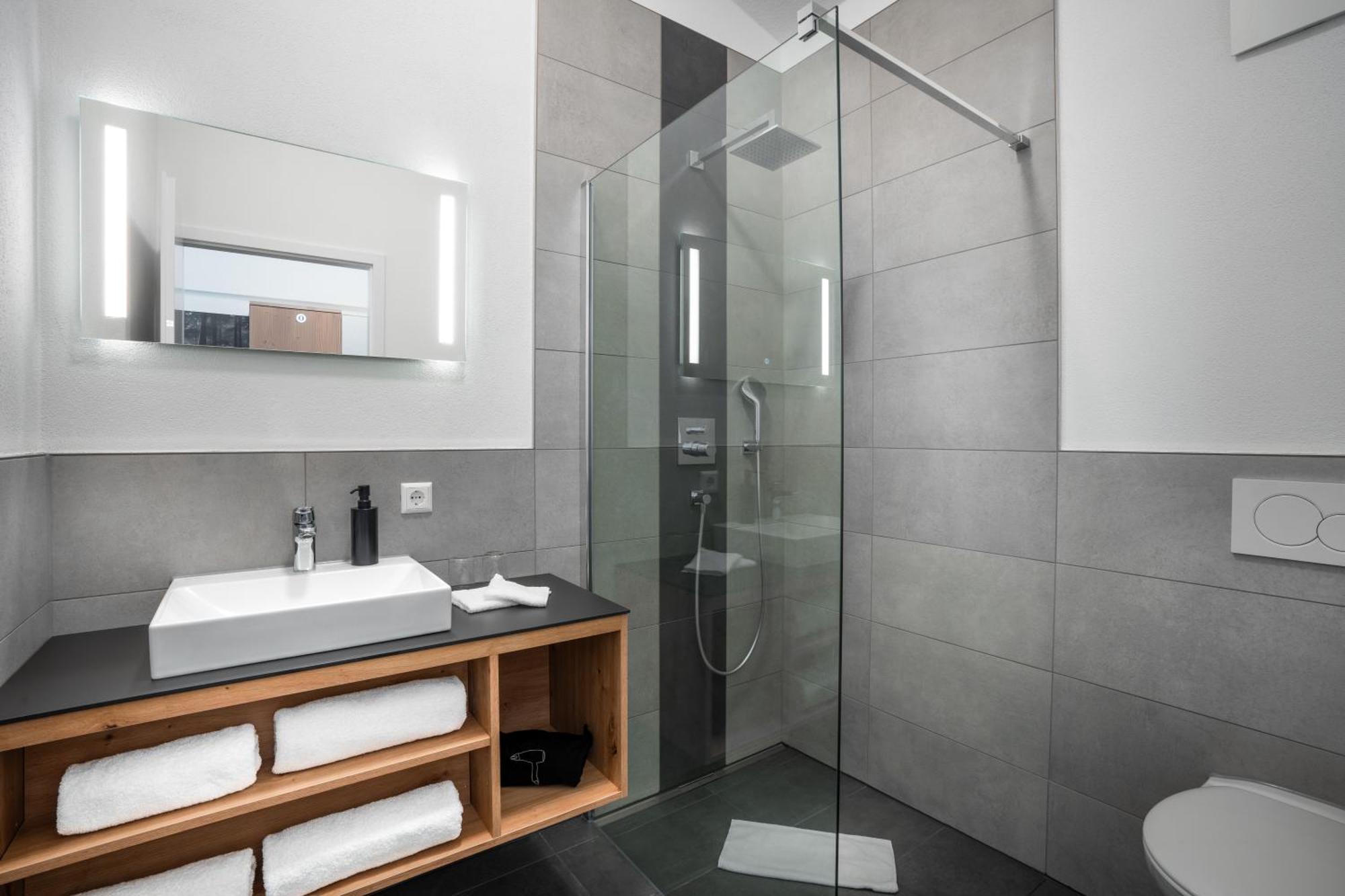 Landhotel Gruener Wald Neuhausen  외부 사진