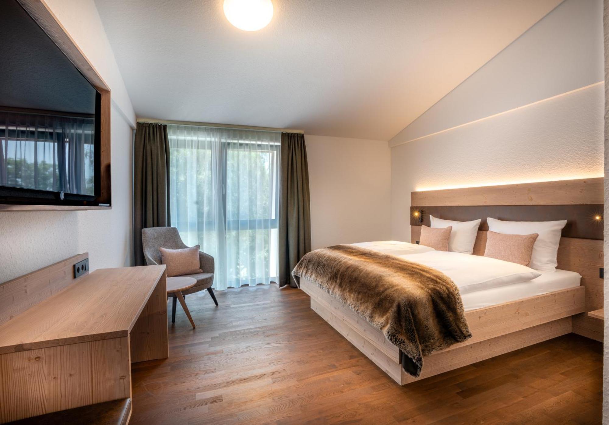Landhotel Gruener Wald Neuhausen  외부 사진